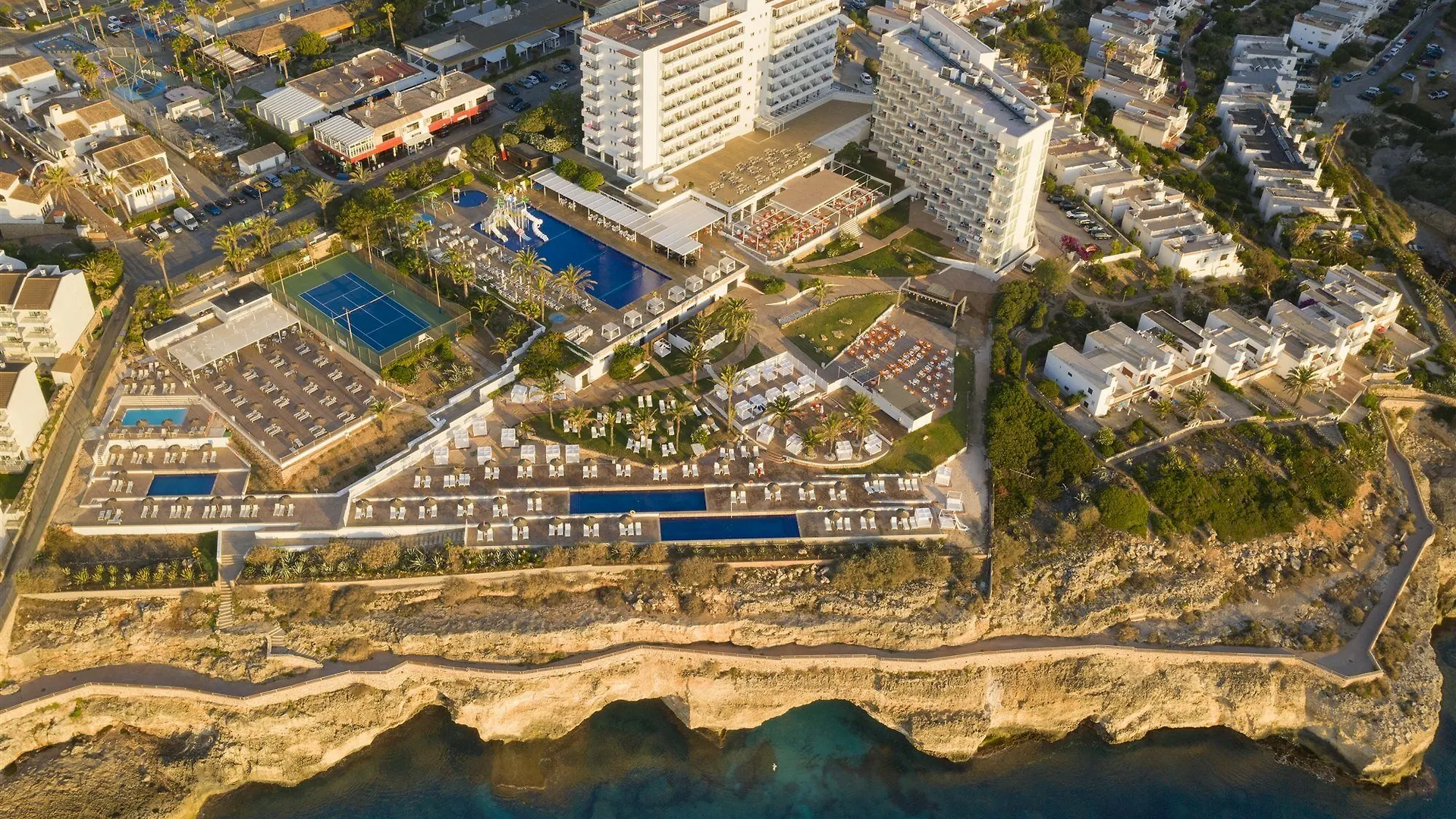 Hotel Palia Maria Eugenia Calas de Mallorca Spain