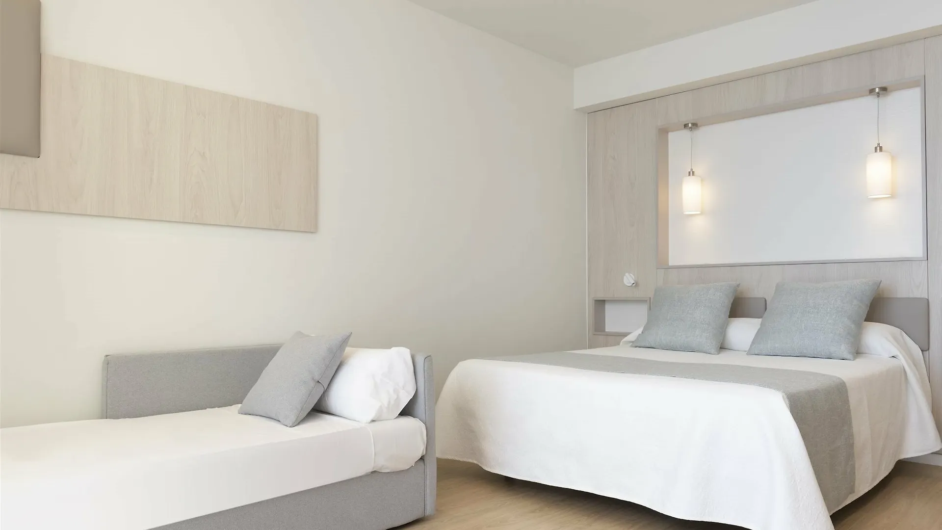 ****  Hotel Palia Maria Eugenia Calas de Mallorca Spain